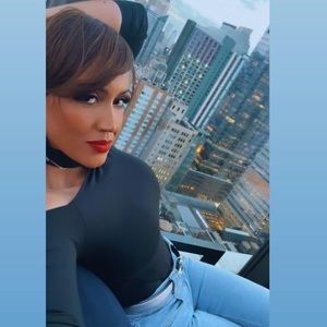 Meet your Posher, Ivette